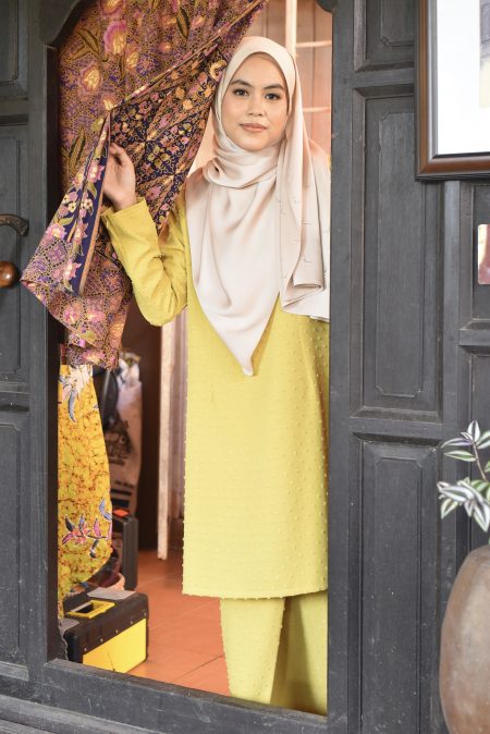 ARYNA KURUNG