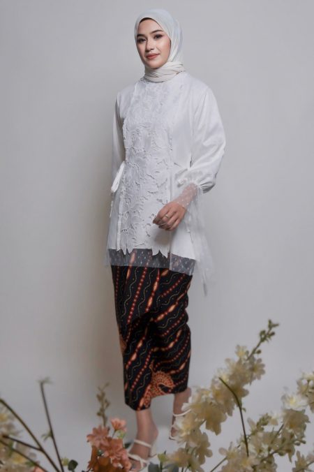 Imani Cotton Lace with Pareo Skirt