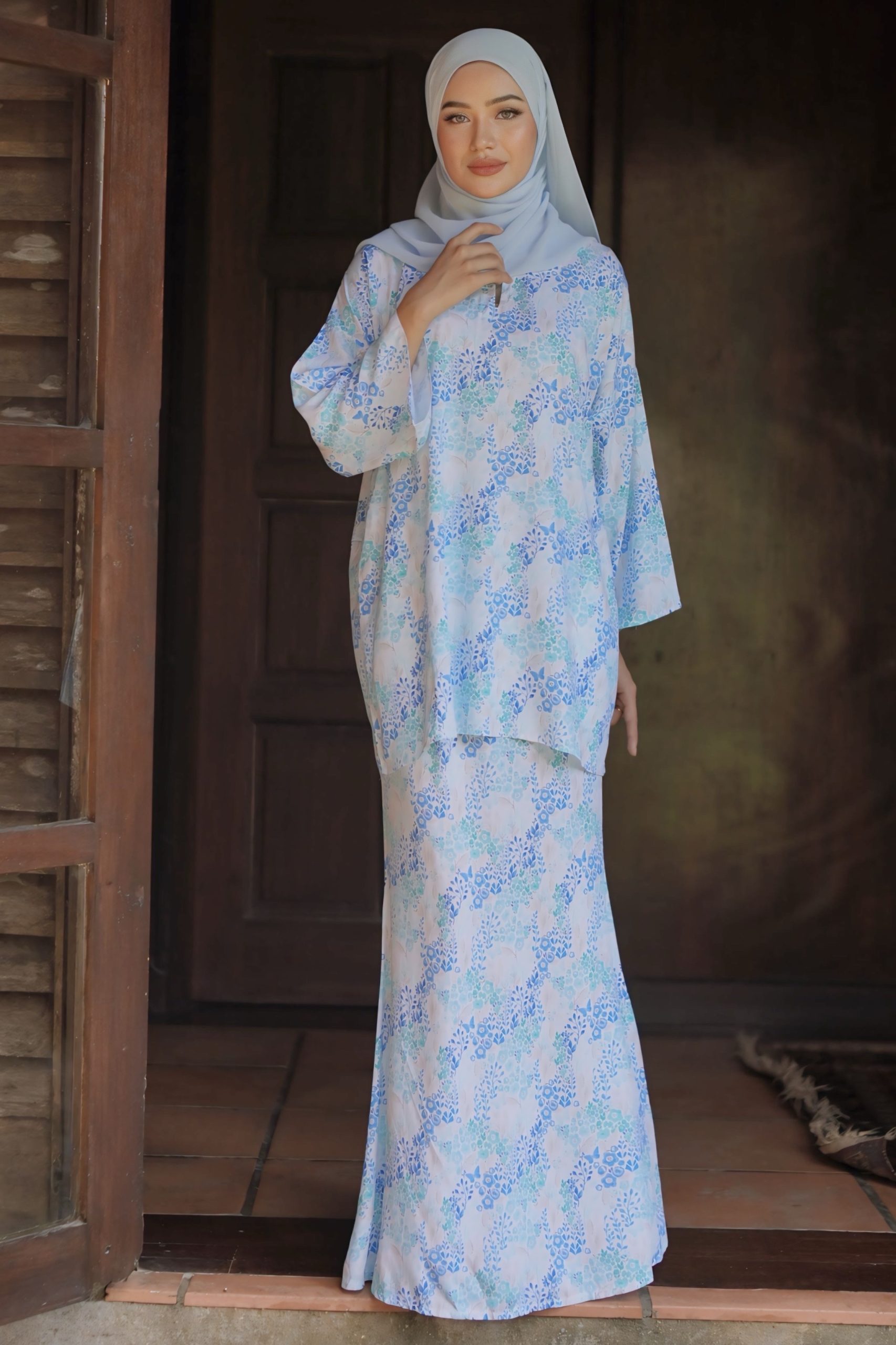 Anggun Kurung in Sweet Blue
