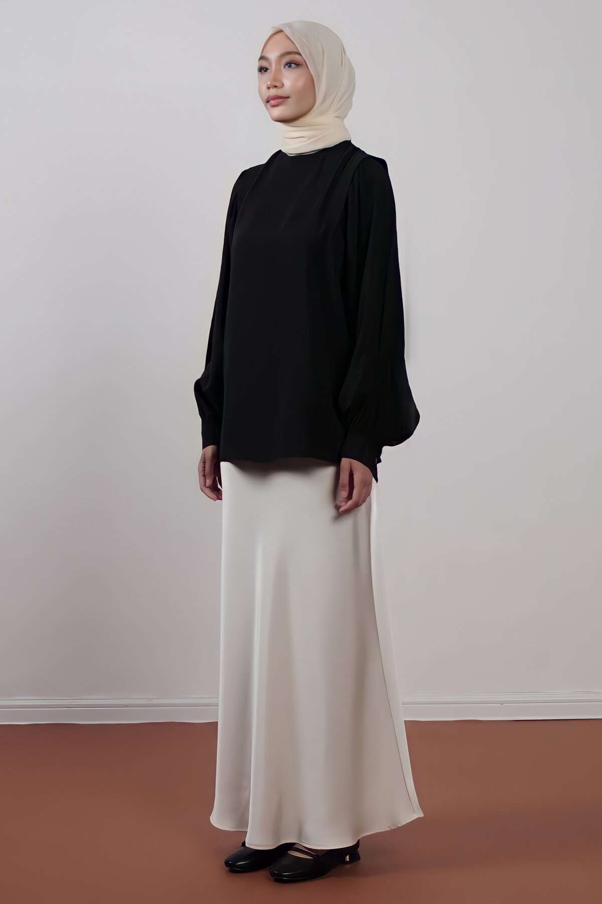 Serene Blouse - Image 7