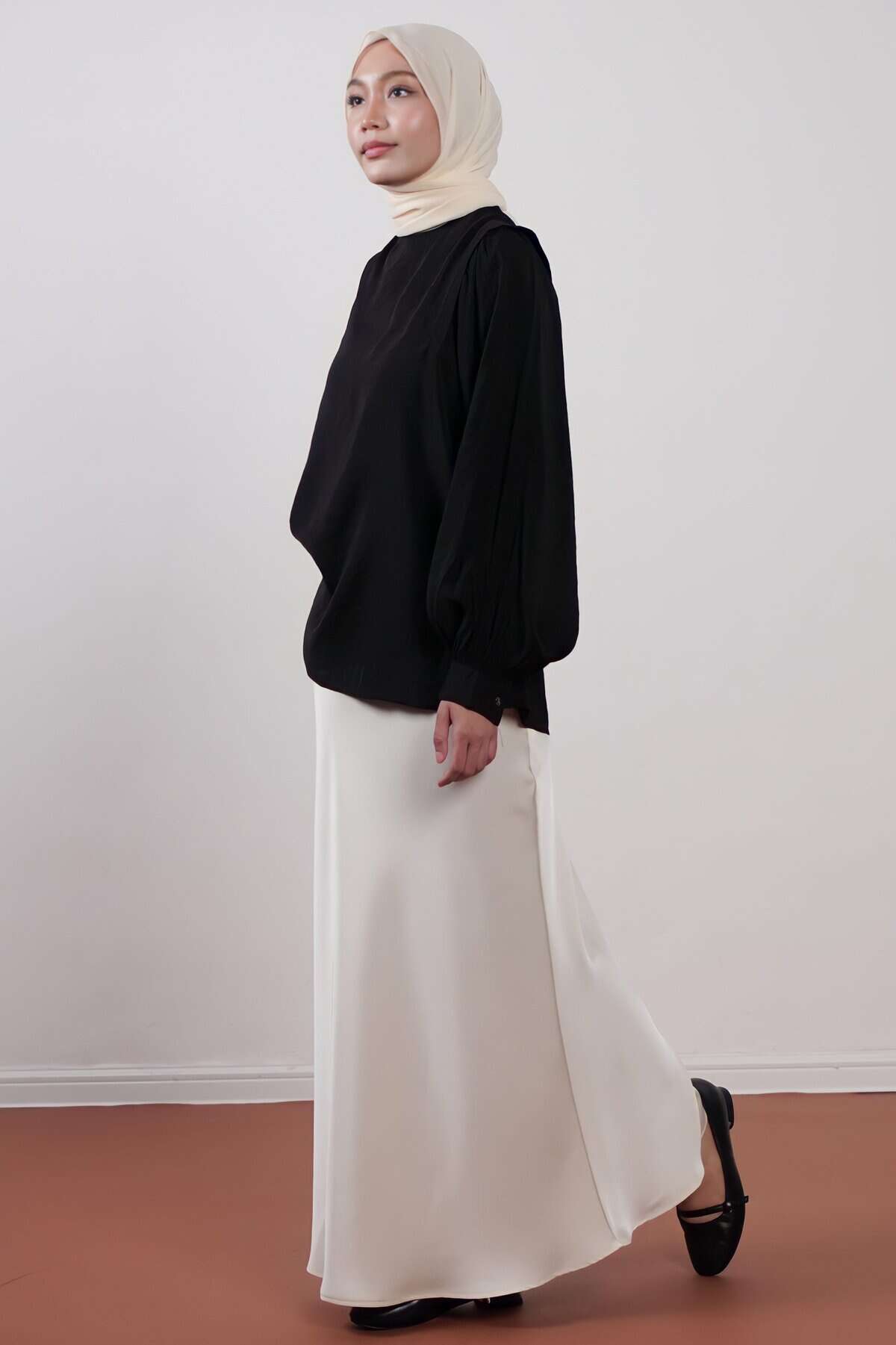 Serene Blouse - Image 8