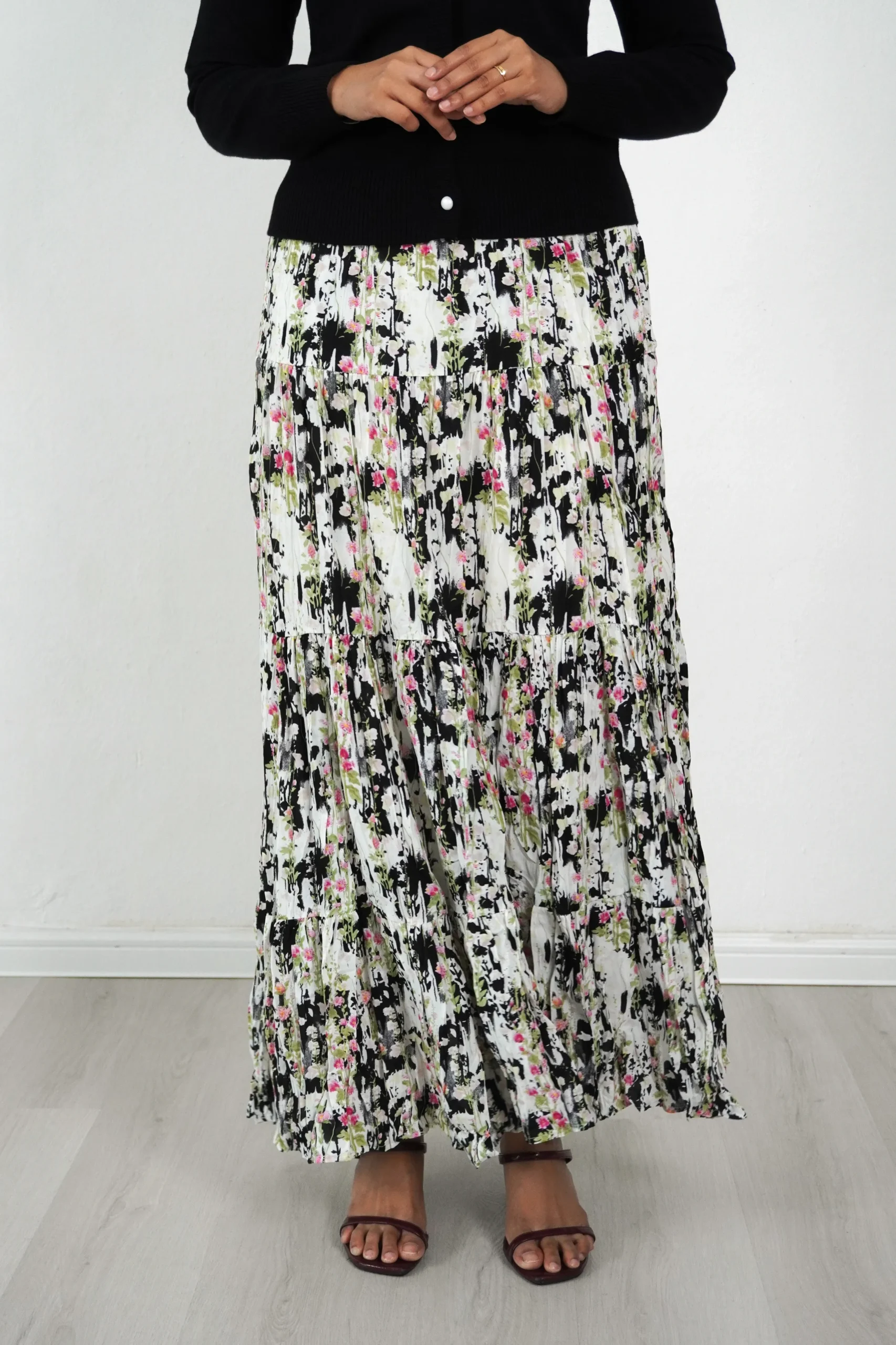Liora Crepe Skirt - Image 10
