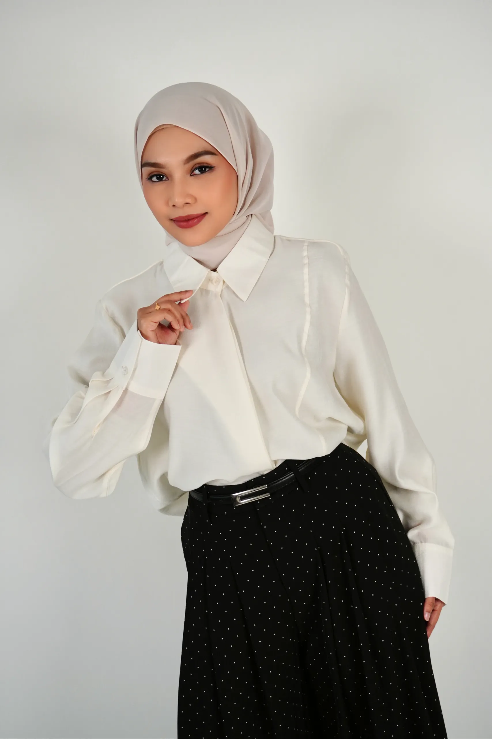 Elara Collar Shirt - Image 11
