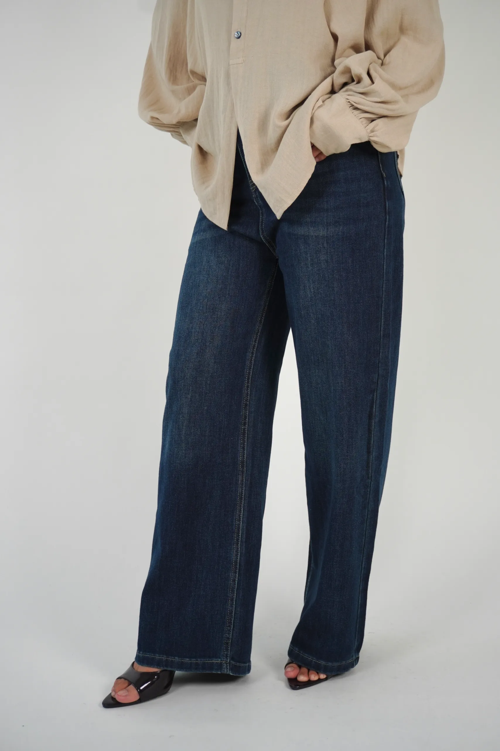 Wide Jeans - Image 8